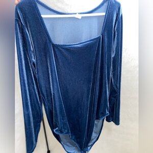OLD NAVY VELVET BODYSUIT SIZE XXL NEVER WORN